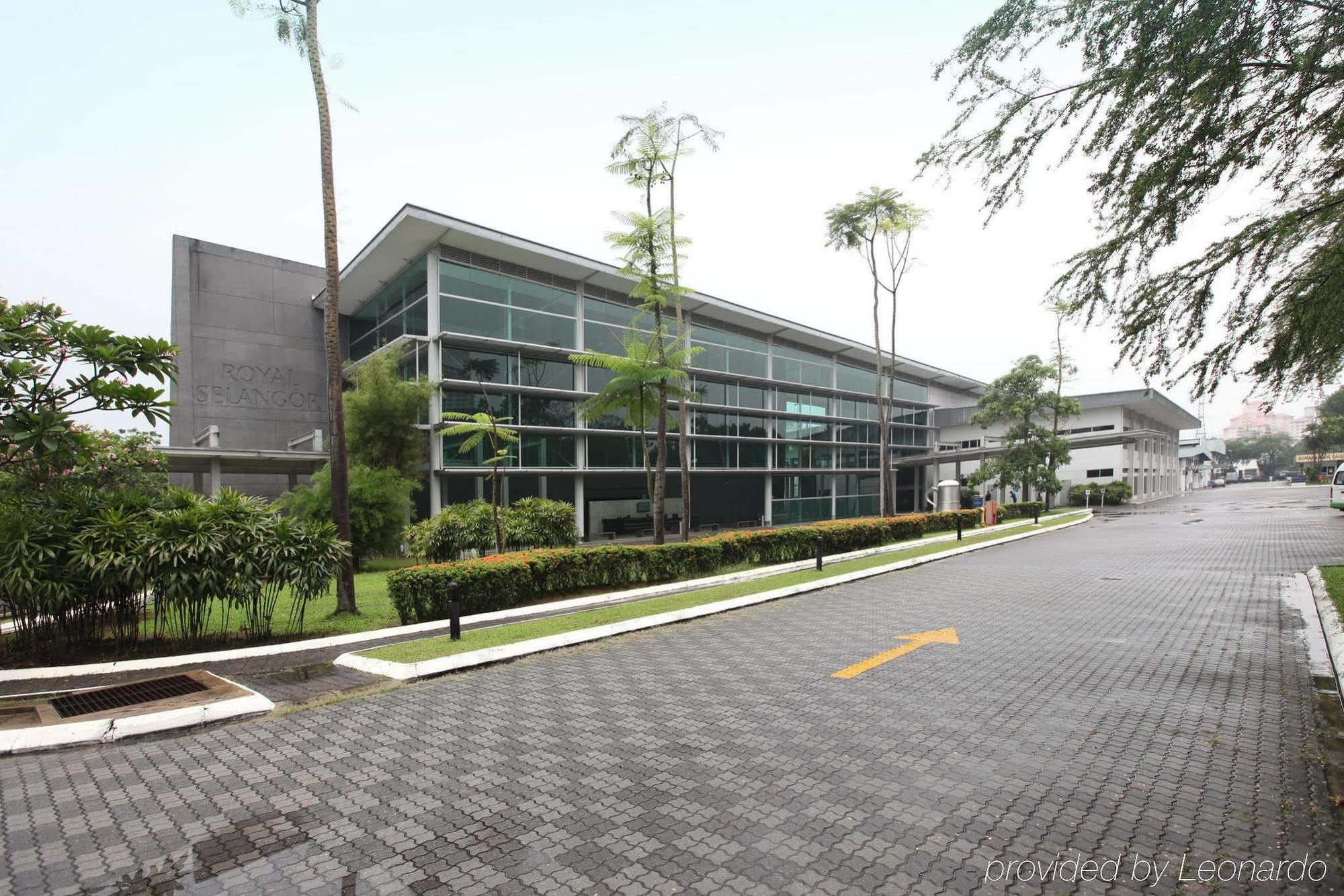 Dorsett Hotel